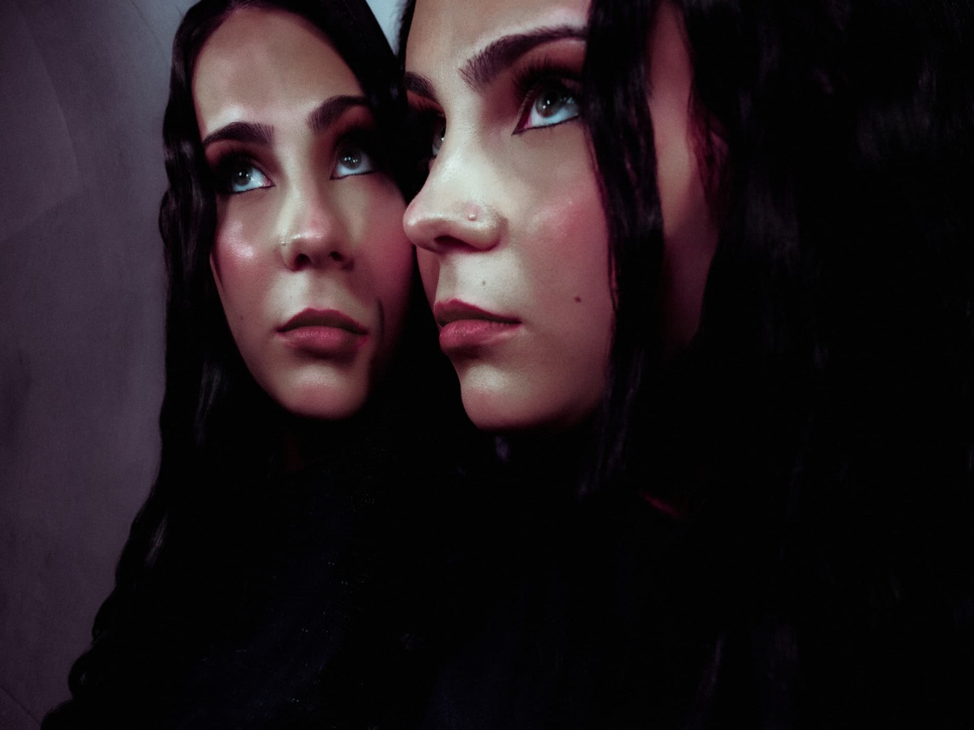 Mirrored close portrait of Sabyna
